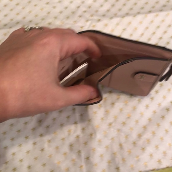 Kate Spade Dog Wallet - Picture 5 of 8